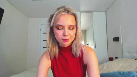 Snapshot of glitchy_doll chatting on 07.07.26 Sara online show from 07.07.26