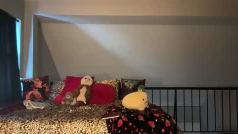 Snapshot of globberton chatting on 02.01.26 Baby Bimbo online show from 02.01.26