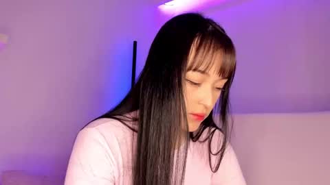 Snapshot of gloomydoll chatting on 12.06.24 Mimi online show from 12.06.24