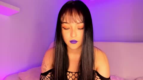 Snapshot of gloomydoll chatting on 12.26.24 Mimi online show from 12.26.24
