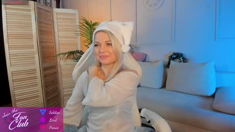 Gloria online show from 12.30.24