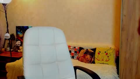 Gloria Wood online show from 10.19.25