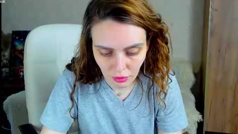 Snapshot of gloria_wood chatting on 06.26.26 Gloria Wood online show from 06.26.26