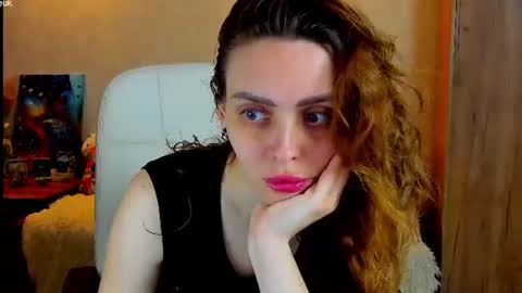 Snapshot of gloria_wood chatting on 06.29.26 Gloria Wood online show from 06.29.26