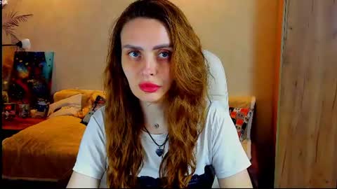 Snapshot of gloria_wood chatting on 07.23.26 Gloria Wood online show from 07.23.26