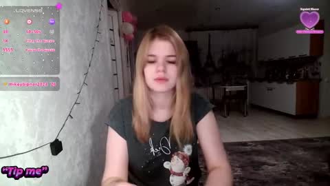  Roxy  online show from 01.07.25