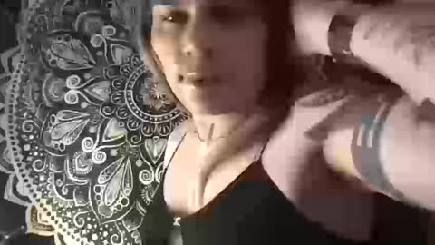 Glow Goddess online show from 10.10.25