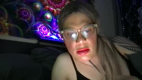 Glow Goddess online show from 12.16.25