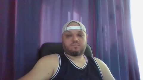 Snapshot of glusgan chatting on 06.05.26 Your boy online show from 06.05.26