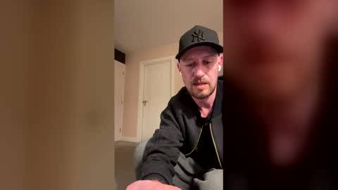 Snapshot of gman4269 chatting on 04.16.26 gman4269 online show from 04.16.26