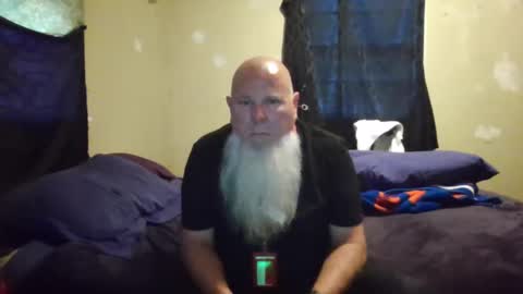 Snapshot of gnomebeard chatting on 09.16.25 Gnomebeard online show from 09.16.25