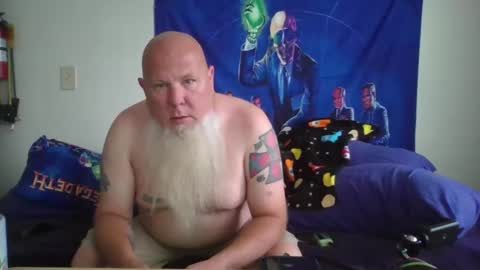Snapshot of gnomebeard chatting on 10.13.25 Gnomebeard online show from 10.13.25