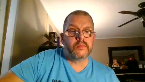 Snapshot of gobey33 chatting on 09.10.25 IDKIDCIDGAF online show from 09.10.25