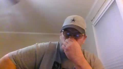 Snapshot of gobey33 chatting on 11.08.25 IDKIDCIDGAF online show from 11.08.25