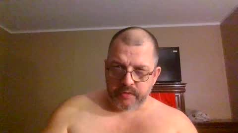 Snapshot of gobey33 chatting on 04.19.26 IDKIDCIDGAF online show from 04.19.26