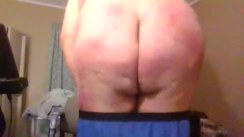 Snapshot of gobey33 chatting on 04.21.26 IDKIDCIDGAF online show from 04.21.26