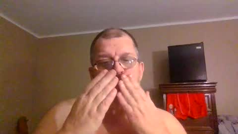 Snapshot of gobey33 chatting on 04.28.26 IDKIDCIDGAF online show from 04.28.26