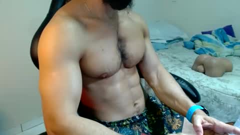 Snapshot of god_hunkules chatting on 09.17.25 god hunkules online show from 09.17.25