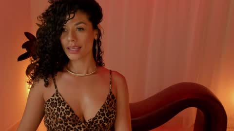 Elena online show from 01.14.25