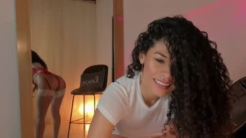 Elena online show from 02.18.25