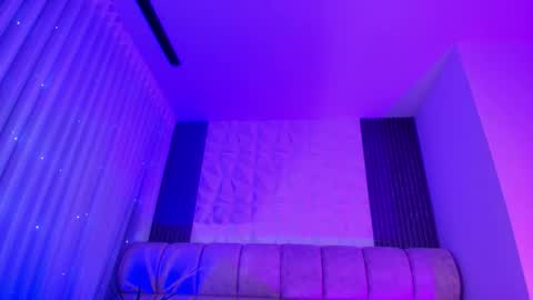 Snapshot of goddess_eli77 chatting on 02.19.26 goddess_eli77 online show from 02.19.26