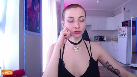 Snapshot of goddess_elpisfoxter chatting on 05.07.26 Elpis Foxter online show from 05.07.26