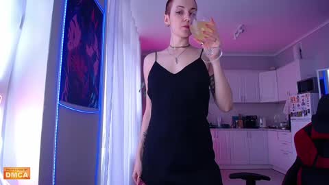 Snapshot of goddess_elpisfoxter chatting on 06.05.26 Elpis Foxter online show from 06.05.26