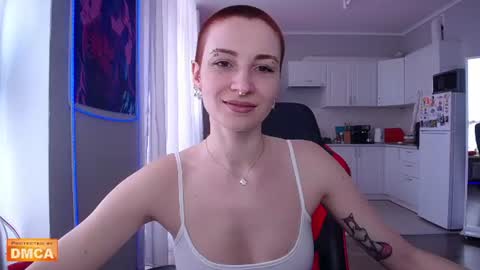 Snapshot of goddess_elpisfoxter chatting on 06.10.26 Elpis Foxter online show from 06.10.26