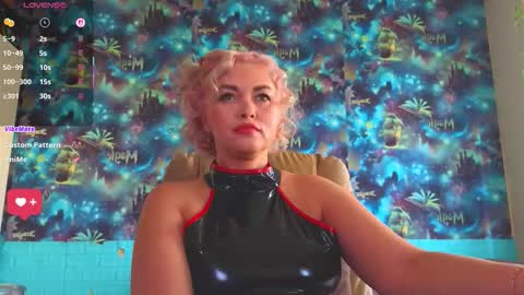 Snapshot of goddess_isabella11 chatting on 09.10.25 Mrs. Isabella online show from 09.10.25