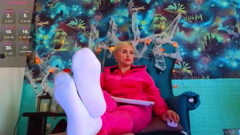 Snapshot of goddess_isabella11 chatting on 10.17.25 Mrs. Isabella online show from 10.17.25