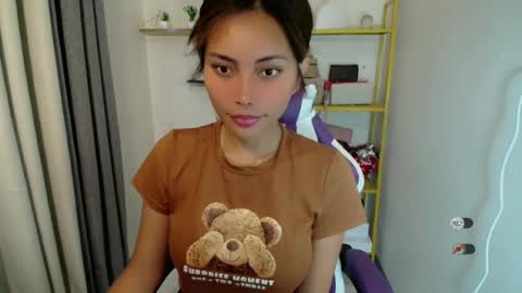 Snapshot of goddess_kendr chatting on 06.23.26 kendra online show from 06.23.26