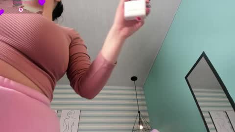 Snapshot of goddess_kianna chatting on 04.20.26 Goddess Kianna online show from 04.20.26
