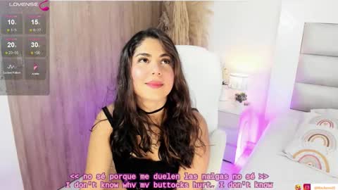 Mia online show from 10.27.25