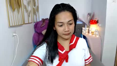 Snapshot of goddess_mia69 chatting on 12.09.24 mia online show from 12.09.24