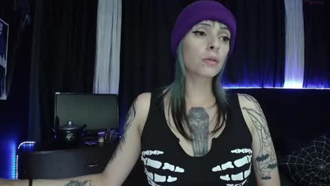 Snapshot of goddess_mortem chatting on 09.29.25 Mortem model independientfollow me on my telegram channel online show from 09.29.25