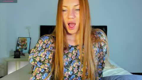 Snapshot of goddess_squirt_ chatting on 05.14.26 Katrin online show from 05.14.26
