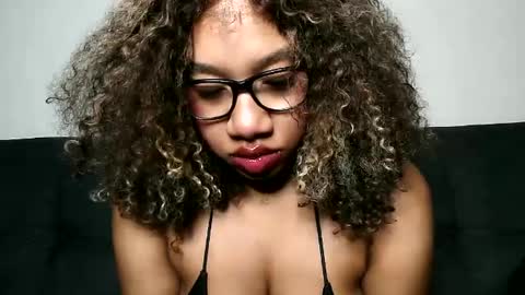 Goddess Daisy Sky online show from 01.10.25