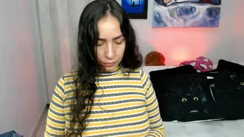  Naih Reyes online show from 04.13.26