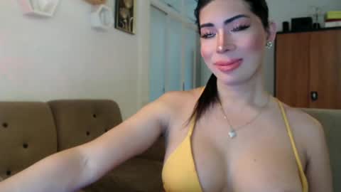 Snapshot of goddessofbigcock chatting on 06.15.26 Eva online show from 06.15.26