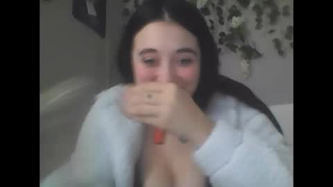 Snapshot of goddessrya13 chatting on 11.28.25 goddessrya13 online show from 11.28.25
