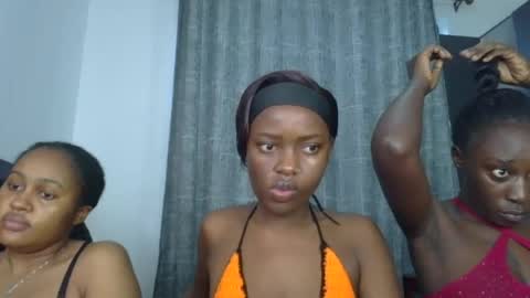 Snapshot of godess_lunah chatting on 06.24.26 godess_lunah online show from 06.24.26
