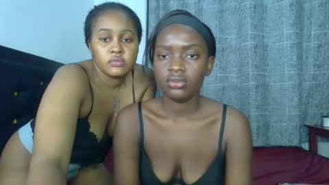 Snapshot of godess_lunah chatting on 06.26.26 godess_lunah online show from 06.26.26