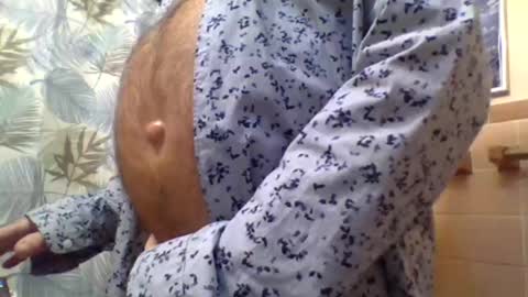 Snapshot of gojo885 chatting on 01.06.25 gojo885 online show from 01.06.25