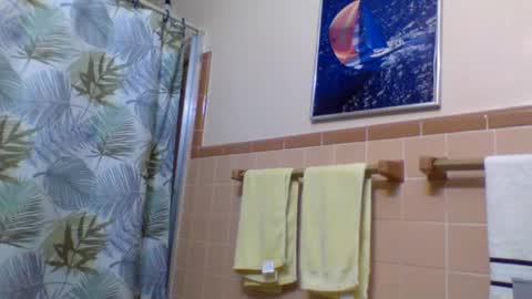 Snapshot of gojo885 chatting on 03.09.25 gojo885 online show from 03.09.25