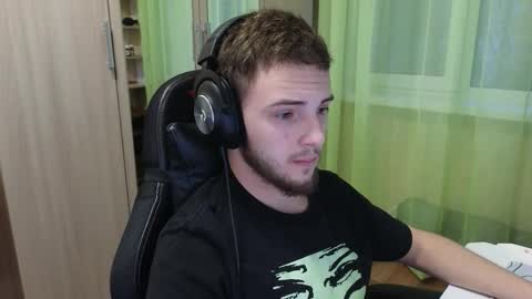 Golden boyyy21 online show from 12.21.25