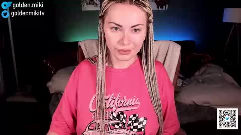 Snapshot of golden_miki chatting on 02.04.25 Shy in the streets but a freak in the sheets online show from 02.04.25