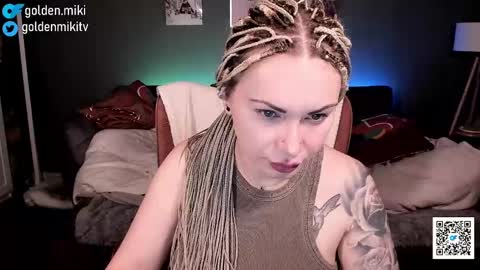 Snapshot of golden_miki chatting on 02.07.25 Shy in the streets but a freak in the sheets online show from 02.07.25