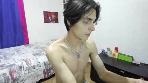 Snapshot of golden_ryan chatting on 10.01.25 Jmmmm online show from 10.01.25