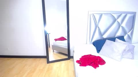 goldenn_ass1 online show from 11.13.25