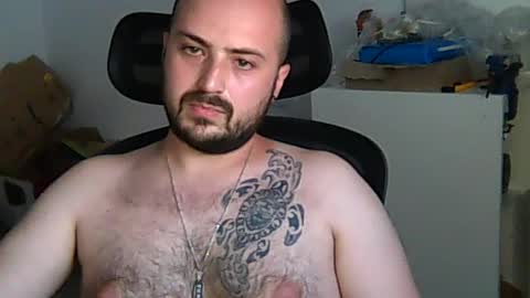 Snapshot of goldenspainboy chatting on 08.04.26 goldenspainboy online show from 08.04.26
